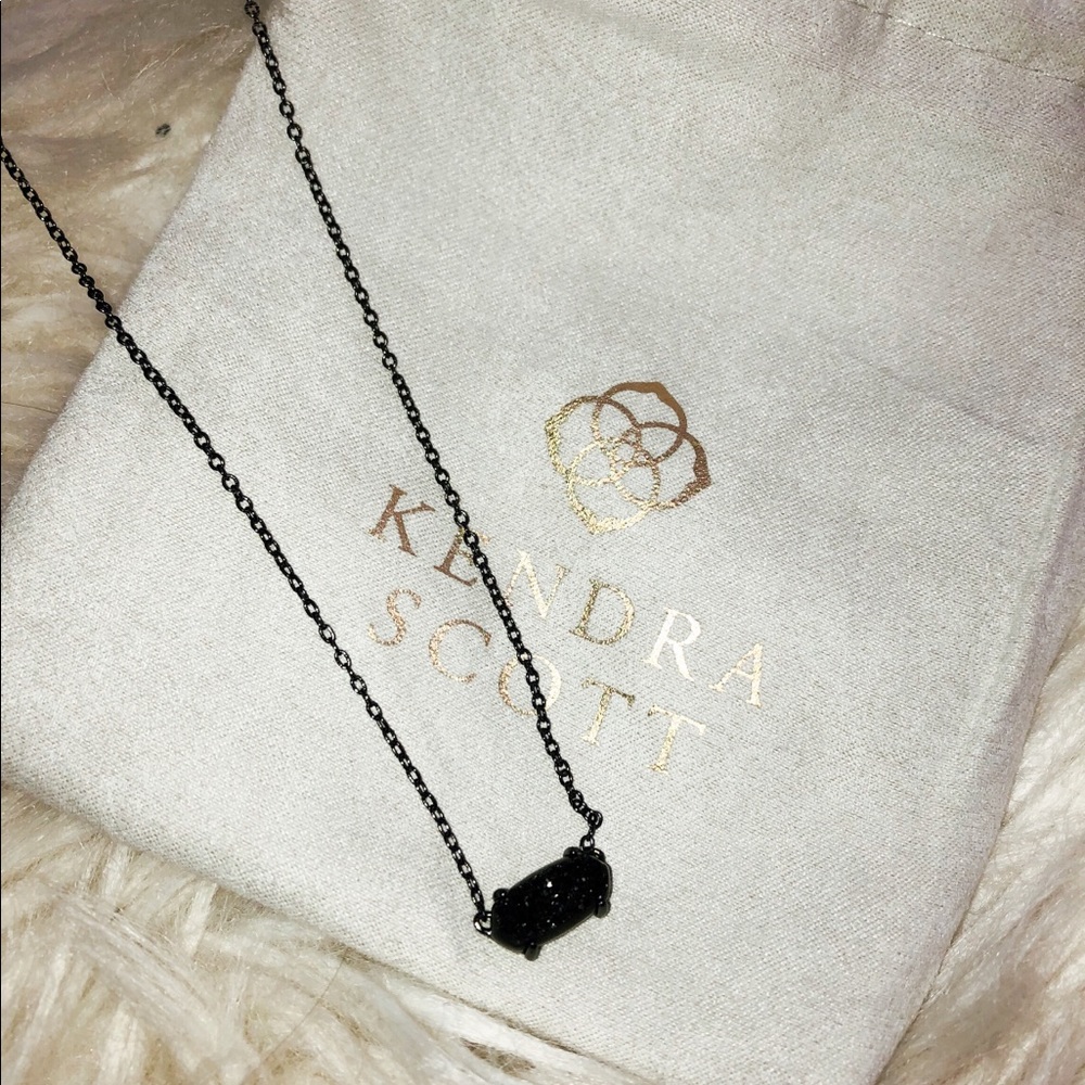 kendra scott necklace